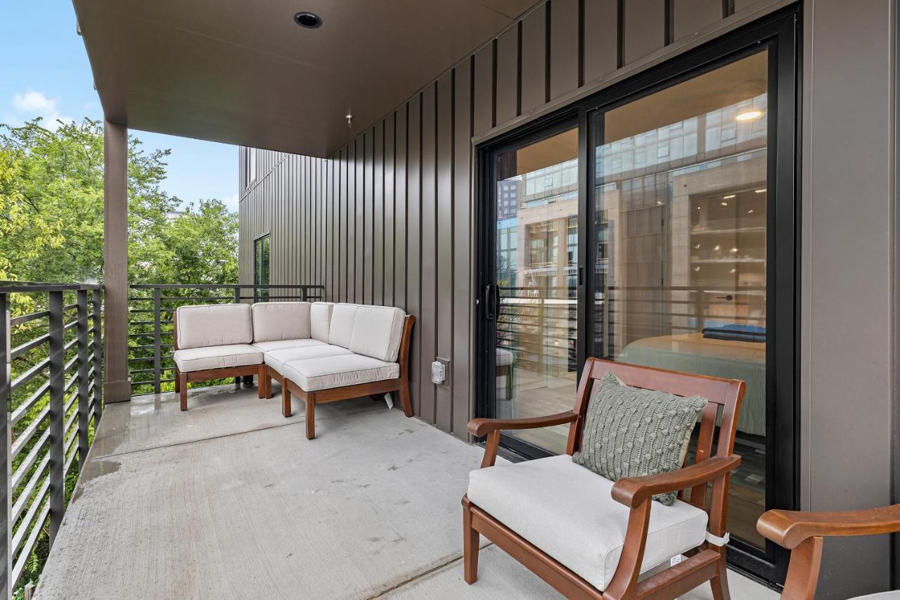 Skyline View, Pool, Gym, Balcony'S, Walk To Bway! Apartment Nashville Exterior photo